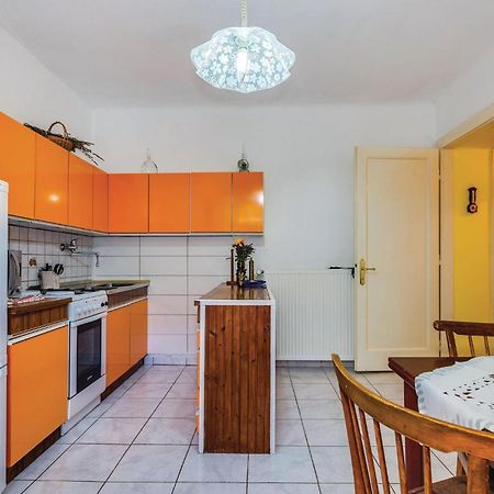 1 Bedroom Beautiful Apartment In Bakar Luaran gambar